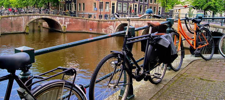 Fährräder in den Niederlanden